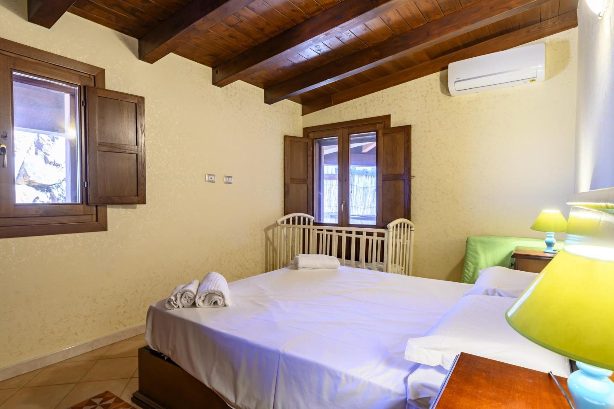 Villa Il Panorama Di Orri Тортолі Екстер'єр фото